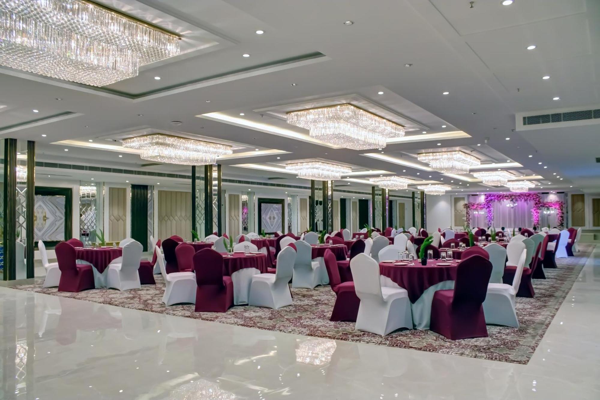 Cozzet Sonipat - A Cygnett Hotel Εξωτερικό φωτογραφία