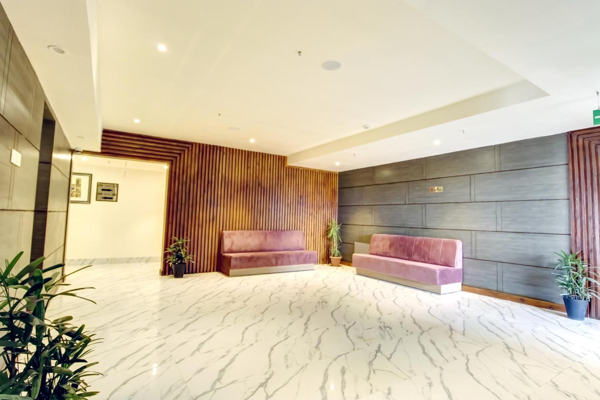 Cozzet Sonipat - A Cygnett Hotel Εξωτερικό φωτογραφία